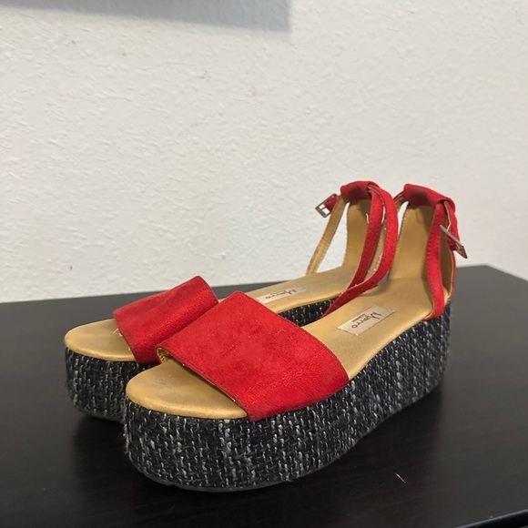 Women’s Platform Venezuelan Designer - Picture 1 of 1